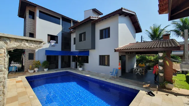 Casa Condomínio Bougainville I