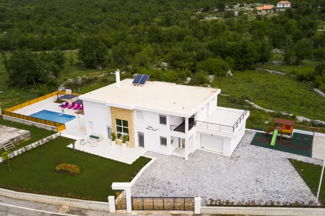 Villa White Pearl