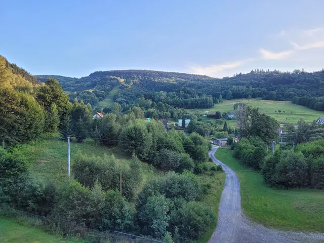 Pokoje Gościnne "Pod Modrzewiem"