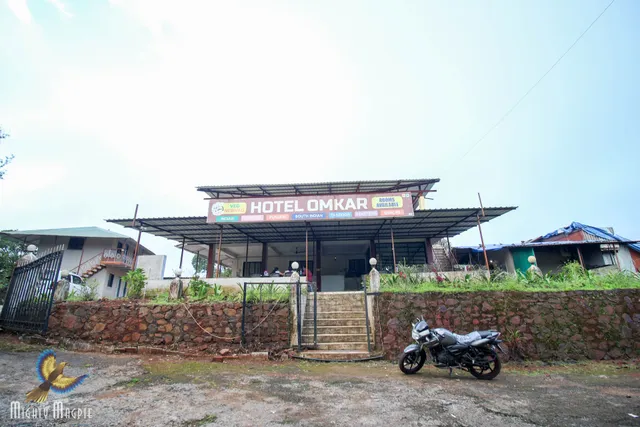 Hotel Omkar Restaurant and lodging