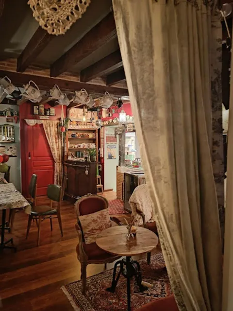 Little MISS GOUMARD CHEVERNY