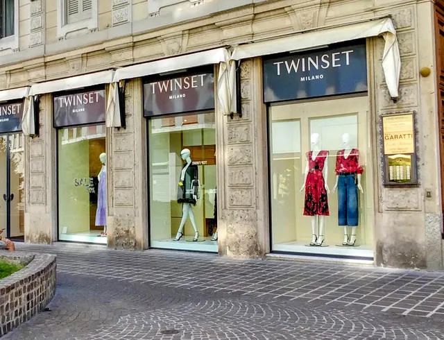 TWINSET