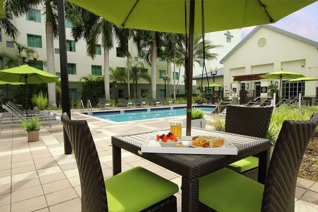 Homewood Suites by Hilton Ft.Lauderdale Airport-Cruise Port