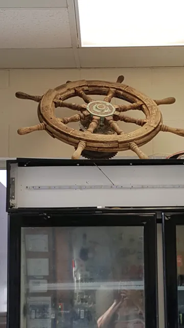 Evelyn's Seafood Market Souvenir & Gift Shop