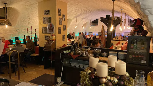 Hirschkeller Ristorante - Pizzeria La Piccola Cantina