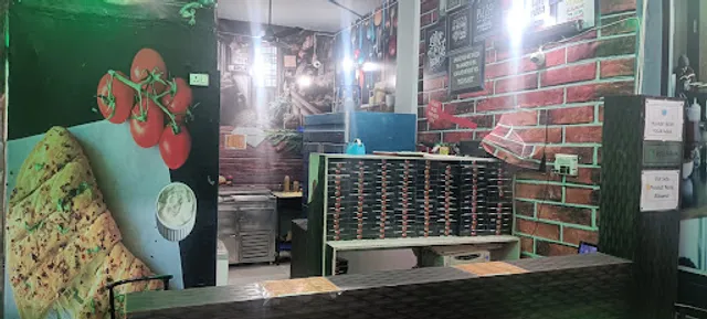 Hot 'N' Fresh Pizza Planet