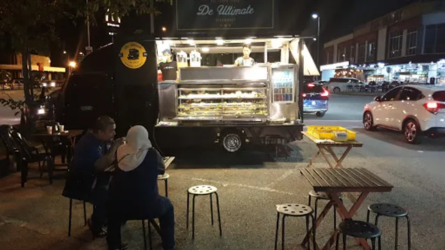 De Ultimate Steamboat Foodtruck Est 2015