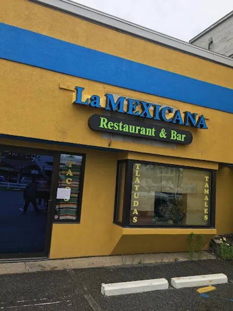 La Mexicana Restaurant & Grocery