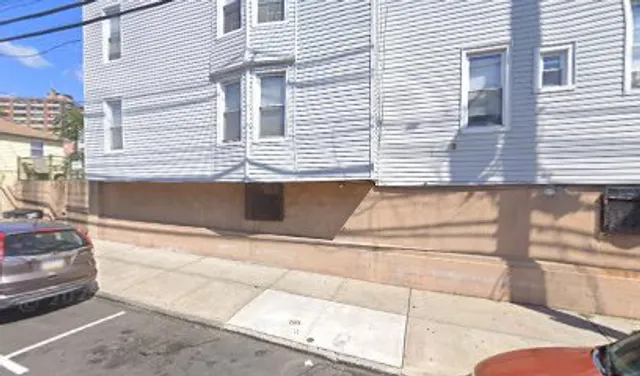 Family Deli & Grocery