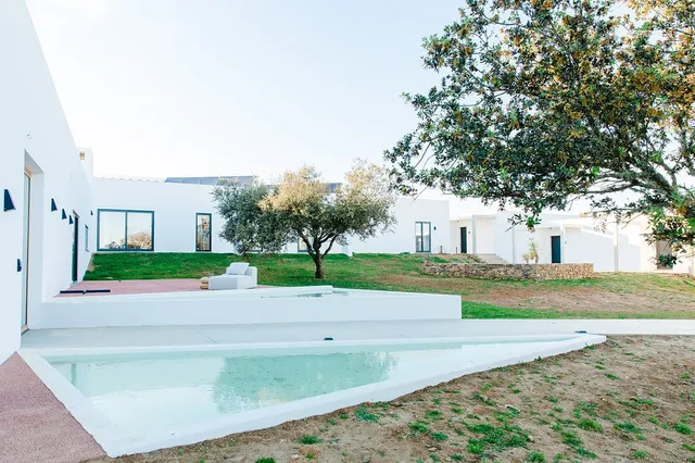 Montimerso Skyscape Country House