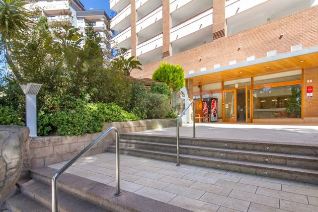 Aparthotel La Era Park