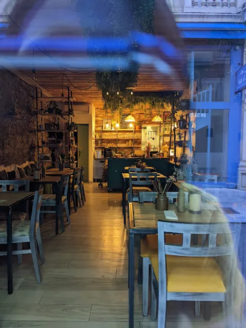 little garden restaurant