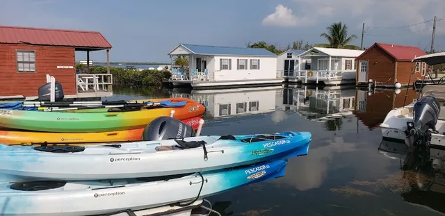 Old Wooden Bridge Guest Cottages & Marina
