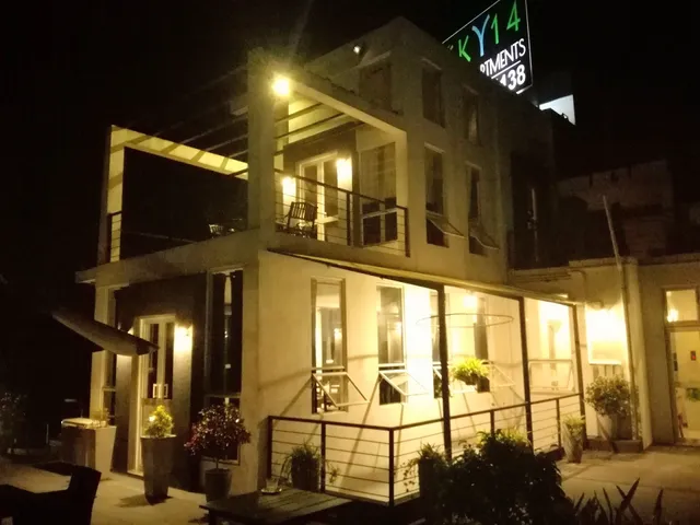 SKY14 Apartment Hotels In Malabe