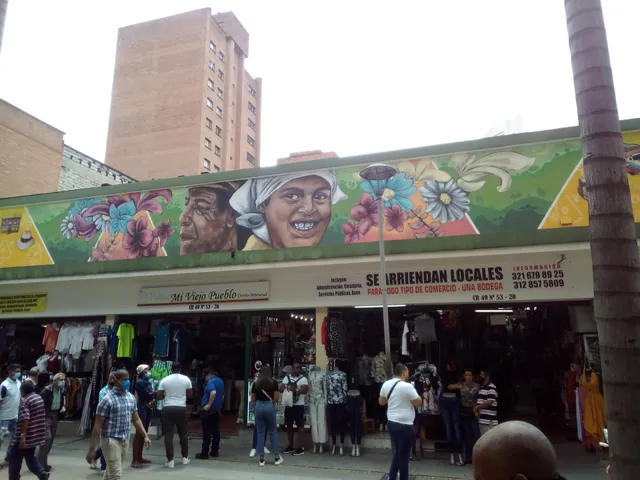 LA TIENDA ARTESANAL COLOMBIANA LOCAL 34-35