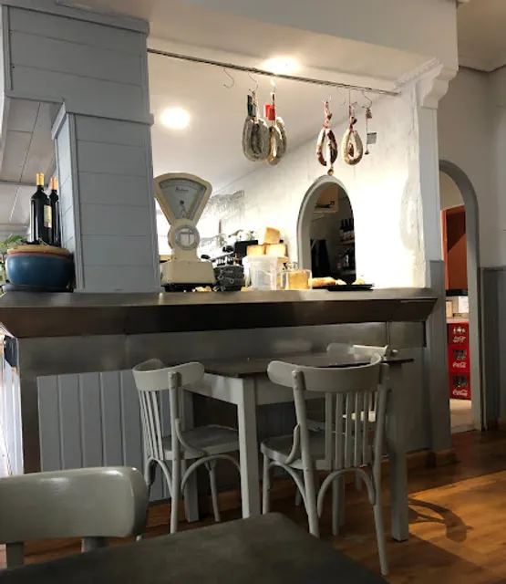 Bar La Nuncia by Sergio Toca