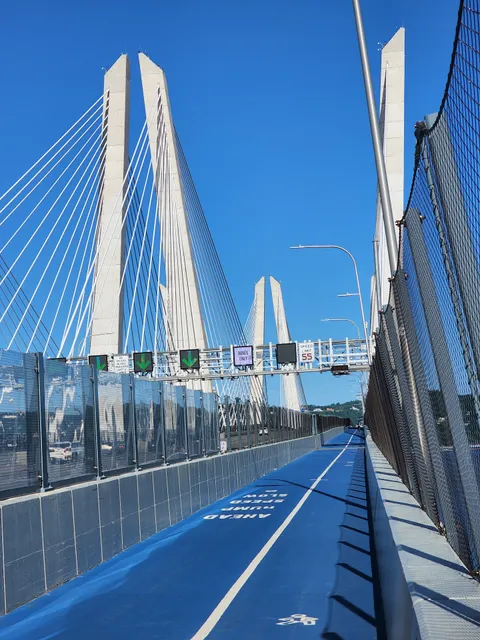 Mario Cuomo Bridge Pathway