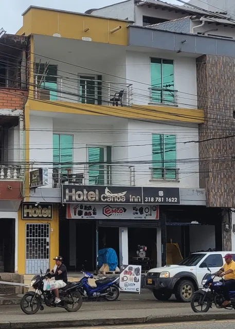 Hotel Canoa Inn