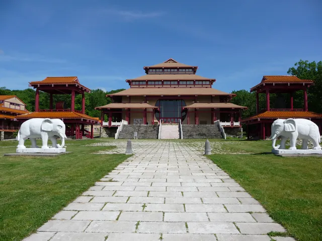 Hines Tours - Nature & History Tours from NYC