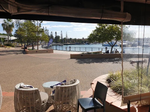 Fiction Bar & Restaurant