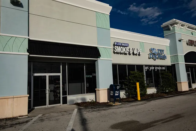 Blue Wave Smoke & Vape