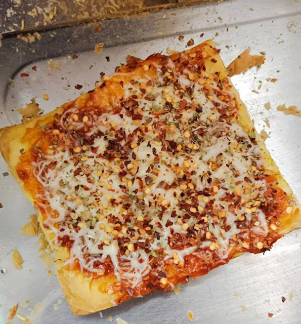 Chatapata Puff Centre