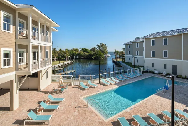 Waterline Villas & Marina, Autograph Collection