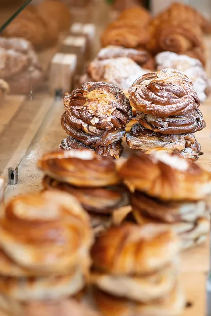 BRODWOLF - Organic Bakery & Coffee