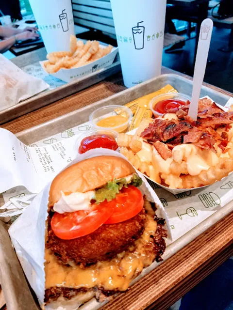 Shake Shack Rice Village