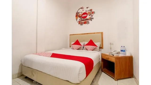 OYO 2410 Intan Hotel