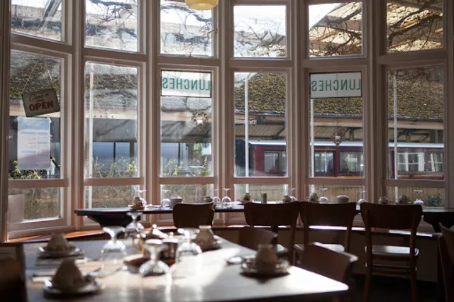 Light Railway Restaurant