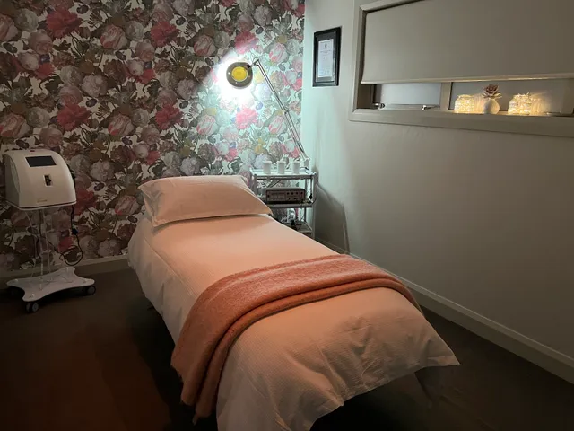 Nourish Beauty - Electrolysis & IPL