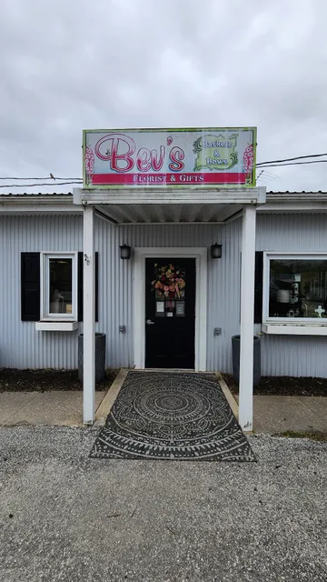 Bev's Baskets & Bows
