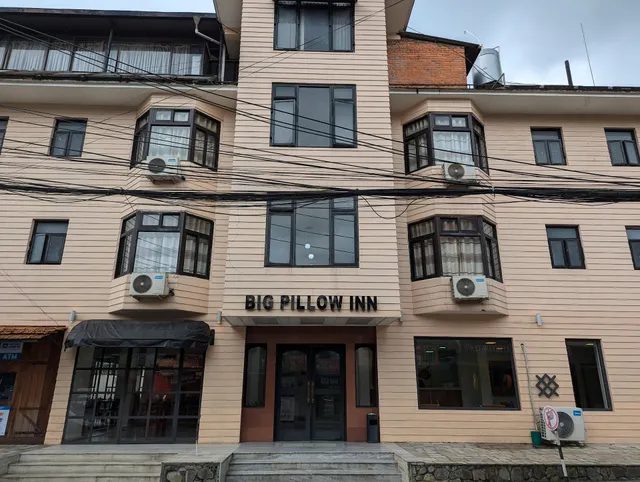 Big Pillow Inn