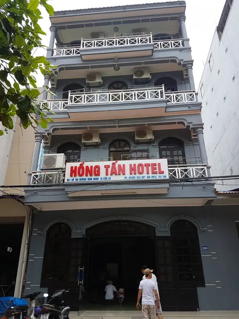 Khách Sạn Hồng Tấn