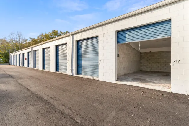 Plant City Saver Storage