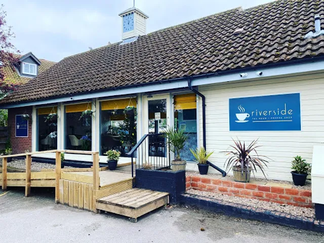 Riverside Tea | Coffee | Cake