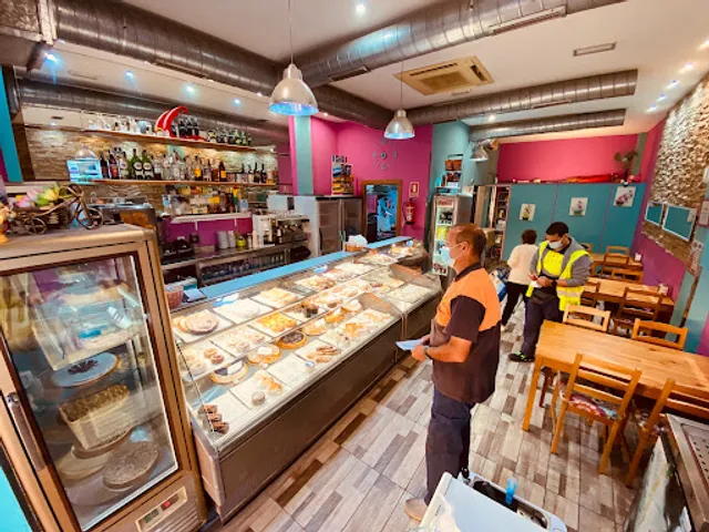 Cafetería Pastelería San Francisco 2