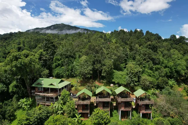 ม่อนล้อมดาว โฮมสเตย์ @แม่ริม