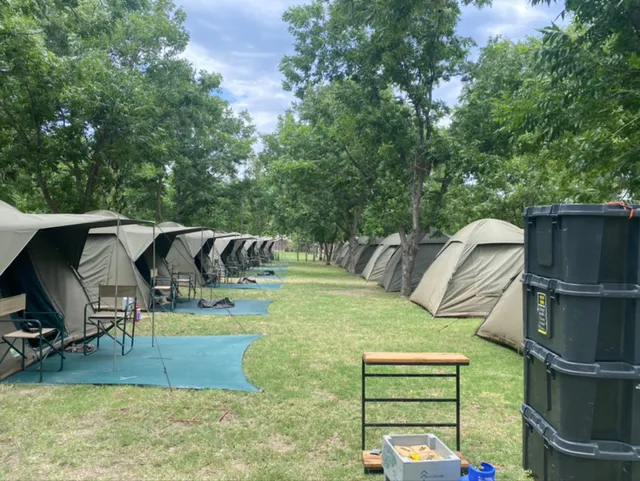 De Bos Backpackers and Camping