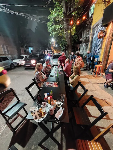 Blend Lab Tap House & Burgers