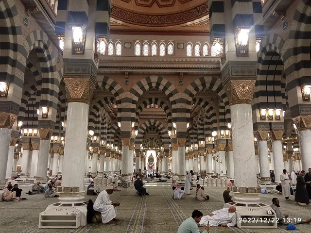 Haram Courtyard Gate No 316 Side Starting