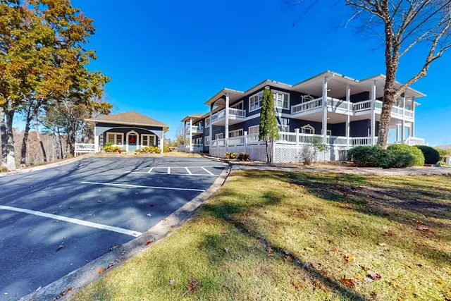 Whitepath Lodge and Resort