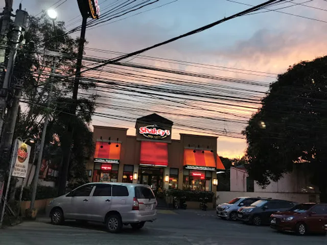 Shakey's Pizza Parlor - New Halang