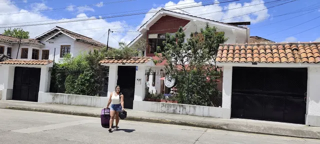 Camry mochileros佳美背包客旅馆