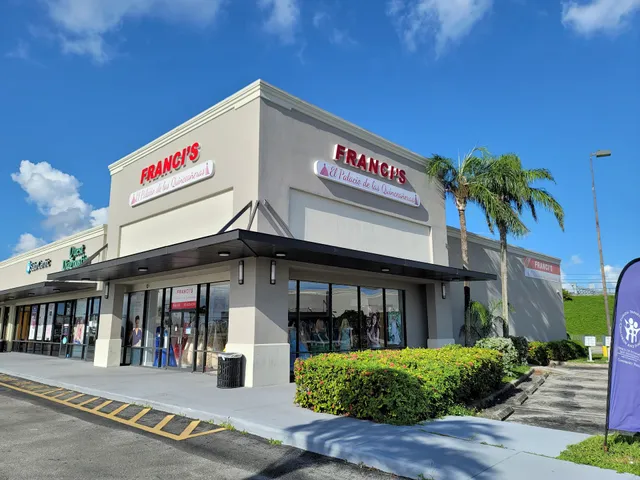 Franci's El Palacio De Las Quinceañeras
