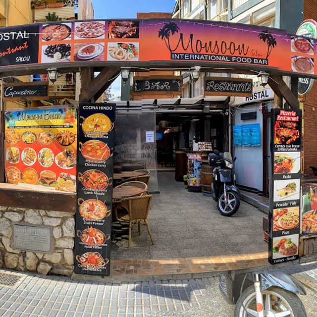 Monsoon Miami Beach (international food restaurant))