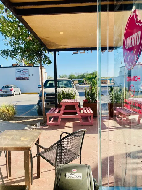 La Doneria Coffee & Donuts