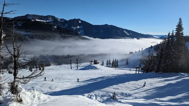 West Summit at Snoqualmie Snowsports School