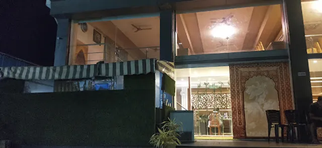 Hotel RadhaKrishna World Of Veg